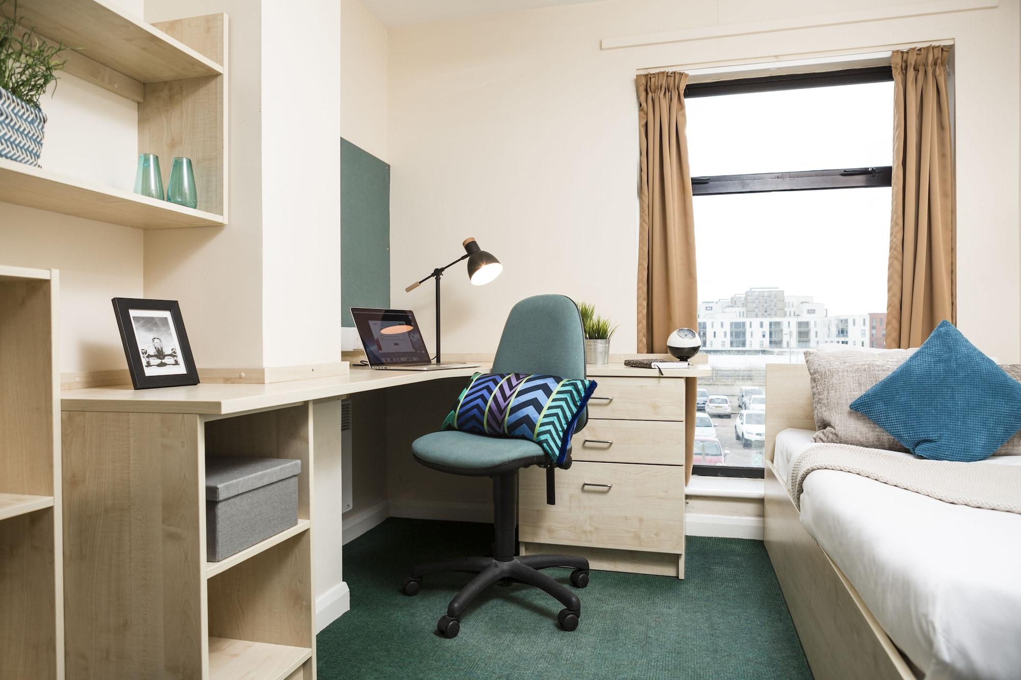Newport Student Village Bagian luar foto